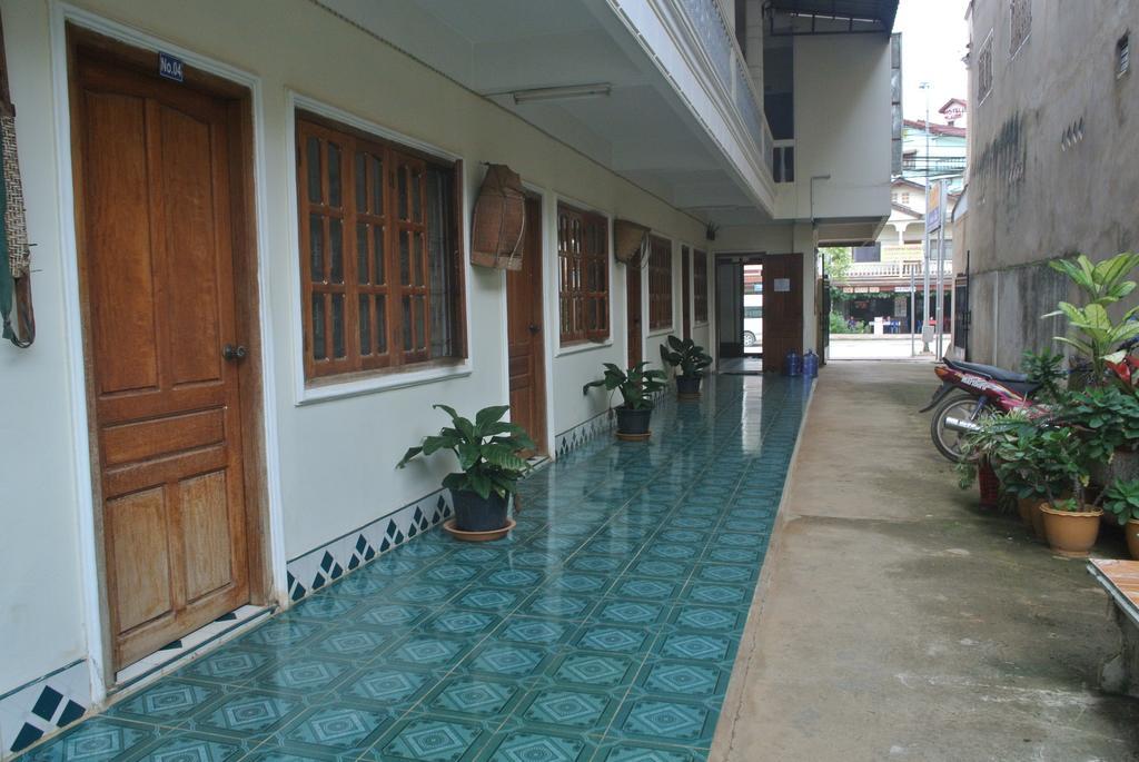 Nice Guesthouse Muang Phônsavan Zewnętrze zdjęcie